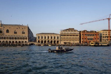 VENICE, İtalya - 05 Aralık 2024: Venedik, Veneto Bölgesi, İtalya 'nın Eski Kenti Panorama