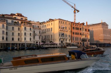 VENICE, İtalya - 05 Aralık 2024: Venedik, Veneto Bölgesi, İtalya 'nın Eski Kenti Panorama