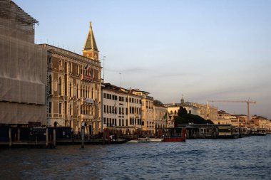 VENICE, İtalya - 05 Aralık 2024: Venedik, Veneto Bölgesi, İtalya 'nın Eski Kenti Panorama