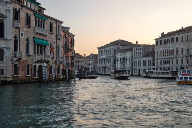 VENICE, İtalya - 05 Aralık 2024: Venedik, Veneto Bölgesi, İtalya 'nın Eski Kenti Panorama