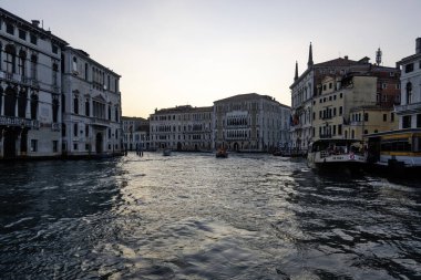 VENICE, İtalya - 05 Aralık 2024: Venedik, Veneto Bölgesi, İtalya 'nın Eski Kenti Panorama