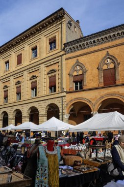 BOLOGNA, İtalya - 07 Aralık 2024: Bologna 'nın Eski Kasabası Panorama, Emilia-Romagna Bölgesi, İtalya