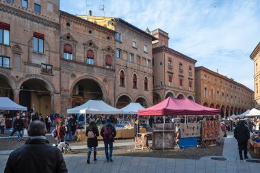 BOLOGNA, İtalya - 07 Aralık 2024: Bologna 'nın Eski Kasabası Panorama, Emilia-Romagna Bölgesi, İtalya