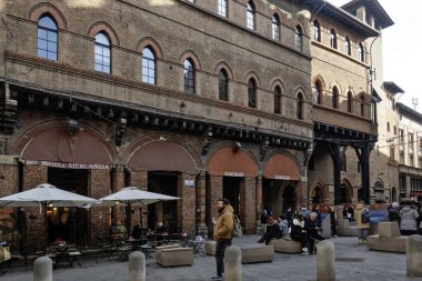 BOLOGNA, İtalya - 07 Aralık 2024: Bologna 'nın Eski Kasabası Panorama, Emilia-Romagna Bölgesi, İtalya