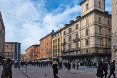BOLOGNA, İtalya - 07 Aralık 2024: Bologna 'nın Eski Kasabası Panorama, Emilia-Romagna Bölgesi, İtalya