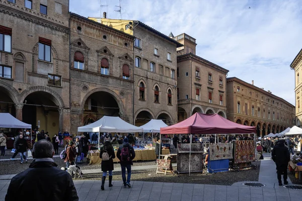 BOLOGNA, İtalya - 07 Aralık 2024: Bologna 'nın Eski Kasabası Panorama, Emilia-Romagna Bölgesi, İtalya