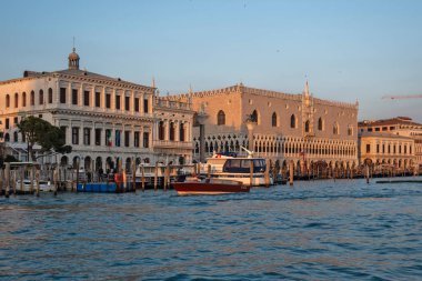 VENICE, İtalya - 05 Aralık 2024: Venedik, Veneto Bölgesi, İtalya 'nın Eski Kenti Panorama