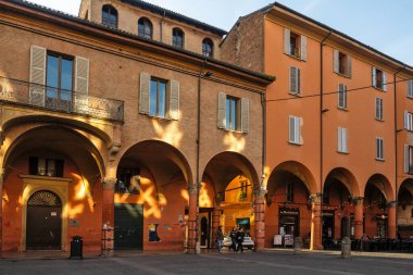 BOLOGNA, İtalya - 07 Aralık 2024: Bologna 'nın Eski Kasabası Panorama, Emilia-Romagna Bölgesi, İtalya