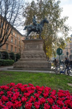 BOLOGNA, İtalya - 07 Aralık 2024: Bologna 'nın Eski Kasabası Panorama, Emilia-Romagna Bölgesi, İtalya