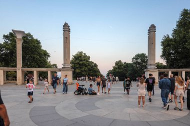 VARNA, BULGARIA - 17 Temmuz 2025: Bulgaristan 'ın Varna kentinin Yaz Panoraması