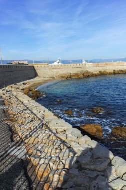 ANTIBES, FRANCE - 29 Ocak 2024: Antibes, Provence Alpes-Cote d 'Azur, Fransa Panoraması