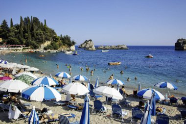 PARGA, GREECE - 5 AĞUSTOS 2024: Parga, Epirus, Yunanistan 'ın şaşırtıcı yaz manzarası