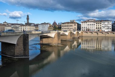 FLORENCE, İTALYA - 05 Aralık 2024: Floransa, Toskana Bölgesi, İtalya 'nın Eski Kenti Panorama