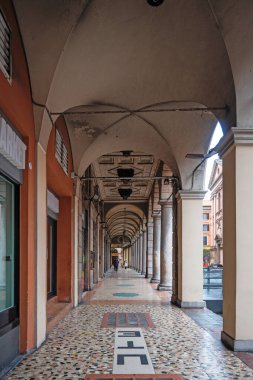 BOLOGNA, İtalya - 07 Aralık 2024: Bologna 'nın Eski Kasabası Panorama, Emilia-Romagna Bölgesi, İtalya