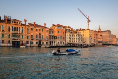 VENICE, İtalya - 05 Aralık 2024: Venedik, Veneto Bölgesi, İtalya 'nın Eski Kenti Panorama