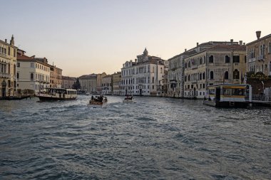 VENICE, İtalya - 05 Aralık 2024: Venedik, Veneto Bölgesi, İtalya 'nın Eski Kenti Panorama