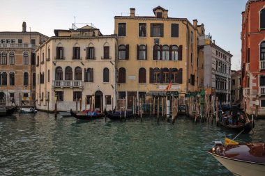 VENICE, İtalya - 05 Aralık 2024: Venedik, Veneto Bölgesi, İtalya 'nın Eski Kenti Panorama