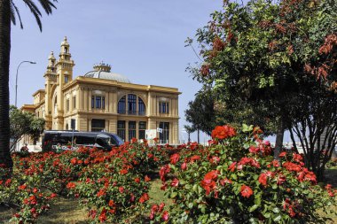 BARI, İtalya - 16 Mayıs 2024: Bari, Apulia Bölgesi, İtalya 'nın Eski Kasabası' nın inanılmaz manzarası