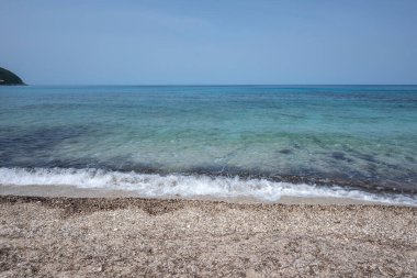 Yunanistan 'ın İyon Adaları' ndaki Agios Ioannis plajı yakınlarındaki Lefkada Panoraması