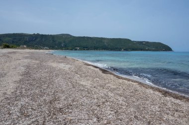 Yunanistan 'ın İyon Adaları' ndaki Agios Ioannis plajı yakınlarındaki Lefkada Panoraması
