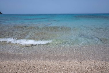 Yunanistan 'ın İyon Adaları' ndaki Agios Ioannis plajı yakınlarındaki Lefkada Panoraması