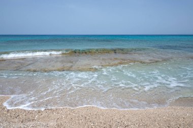 Yunanistan 'ın İyon Adaları' ndaki Agios Ioannis plajı yakınlarındaki Lefkada Panoraması