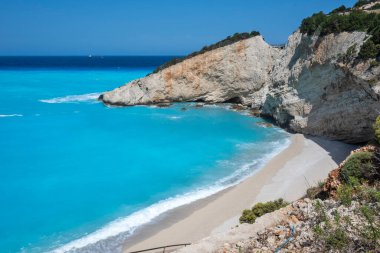 Yunanistan 'ın İyon Adaları' ndaki Porto Katsiki plajı yakınlarındaki Lefkada Sahili 'nin Muhteşem Panoraması