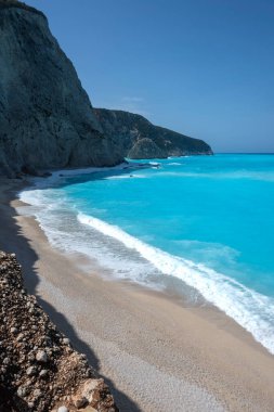 Yunanistan 'ın İyon Adaları' ndaki Porto Katsiki plajı yakınlarındaki Lefkada Sahili 'nin Muhteşem Panoraması
