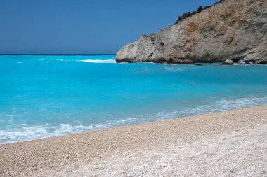 Yunanistan 'ın İyon Adaları' ndaki Porto Katsiki plajı yakınlarındaki Lefkada Sahili 'nin Muhteşem Panoraması