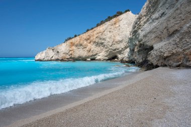 Yunanistan 'ın İyon Adaları' ndaki Porto Katsiki plajı yakınlarındaki Lefkada Sahili 'nin Muhteşem Panoraması