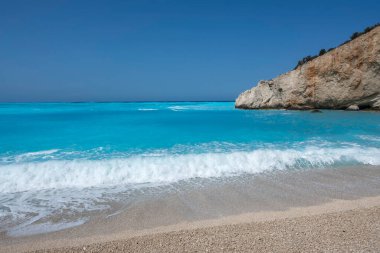 Yunanistan 'ın İyon Adaları' ndaki Porto Katsiki plajı yakınlarındaki Lefkada Sahili 'nin Muhteşem Panoraması