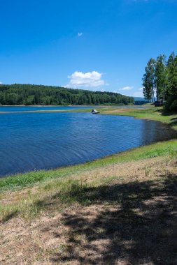 Sırbistan 'ın Vlasina Gölü' nün Muhteşem Yaz Panoraması