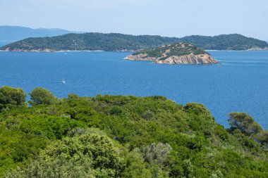 Skiathos Adası, Sporades, Teselya, Yunanistan 'ın inanılmaz kıyı şeridi manzarası