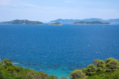 Skiathos Adası, Sporades, Teselya, Yunanistan 'ın inanılmaz kıyı şeridi manzarası