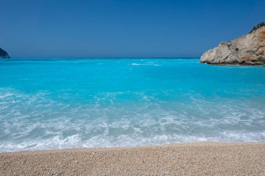 Yunanistan 'ın İyon Adaları' ndaki Porto Katsiki plajı yakınlarındaki Lefkada Sahili 'nin Muhteşem Panoraması