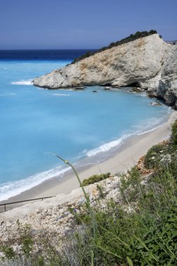 Yunanistan 'ın İyon Adaları' ndaki Porto Katsiki plajı yakınlarındaki Lefkada Sahili 'nin Muhteşem Panoraması