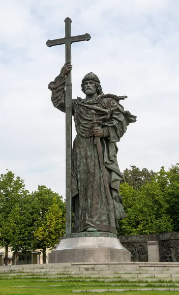 ロシアの洗礼を受けたキエフ大公ノヴゴロド公国の王子 970年にノヴゴロド公となり 978年にキエフの王位を奪取した — ストック写真