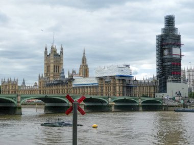 Büyük Ben ve parlamento.