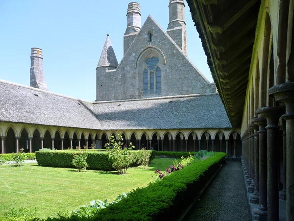 El claustro del Mont Saint Michel — Foto de Stock