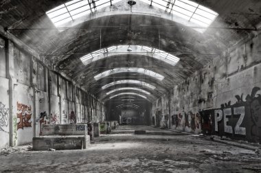 Issız endüstriyel fabrika