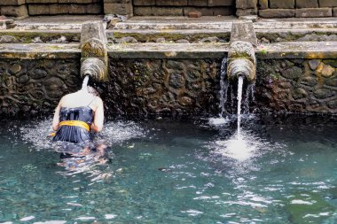 Tapınak tirta empul