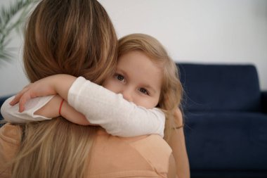 Anne-kız anları. Nesiller