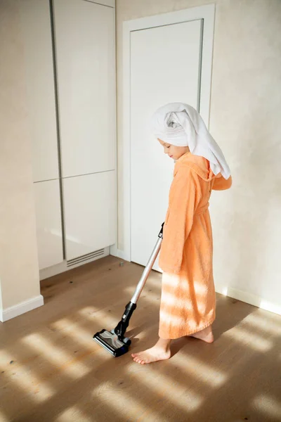 Beautiful Teenage Girl Bathrobe Doing House Cleaning Vacuum Cleaner — Stock Photo, Image