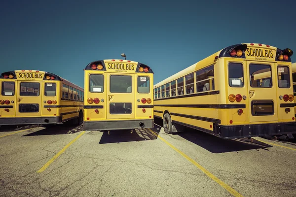 Autobús escolar amarillo — Foto de Stock