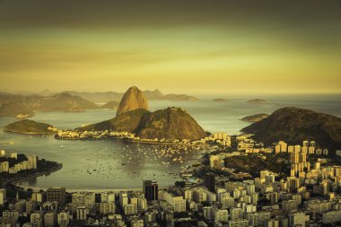 Rio de Janeiro Botafogo Bay, Brezilya üzerinden güzel gün batımı