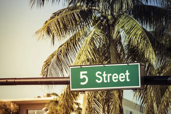 Straßenschild in miami beach — Stockfoto