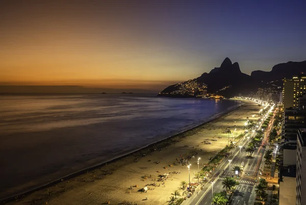 Пляж іпанема в Ріо - де - Жанейро (Бразилія). — стокове фото