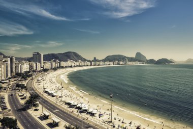 Copacabana Plajı ve Sugar Loaf Dağı