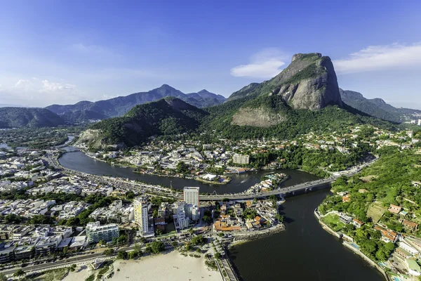 F Rio de Janeiro 's Pedra da Gavea Mountain — стоковое фото