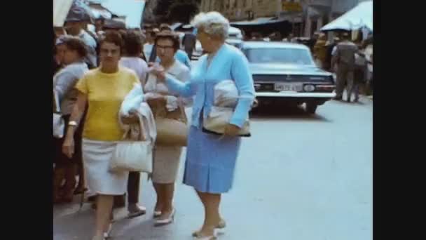 Áustria 1964, Viena vista de rua na década de 60 — Vídeo de Stock